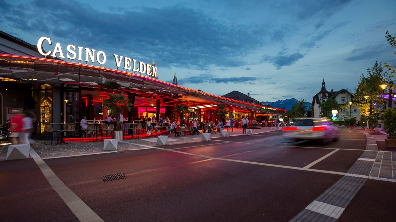 Im beliebten Casino Velden sprang sofort ein Notstromaggregat an.