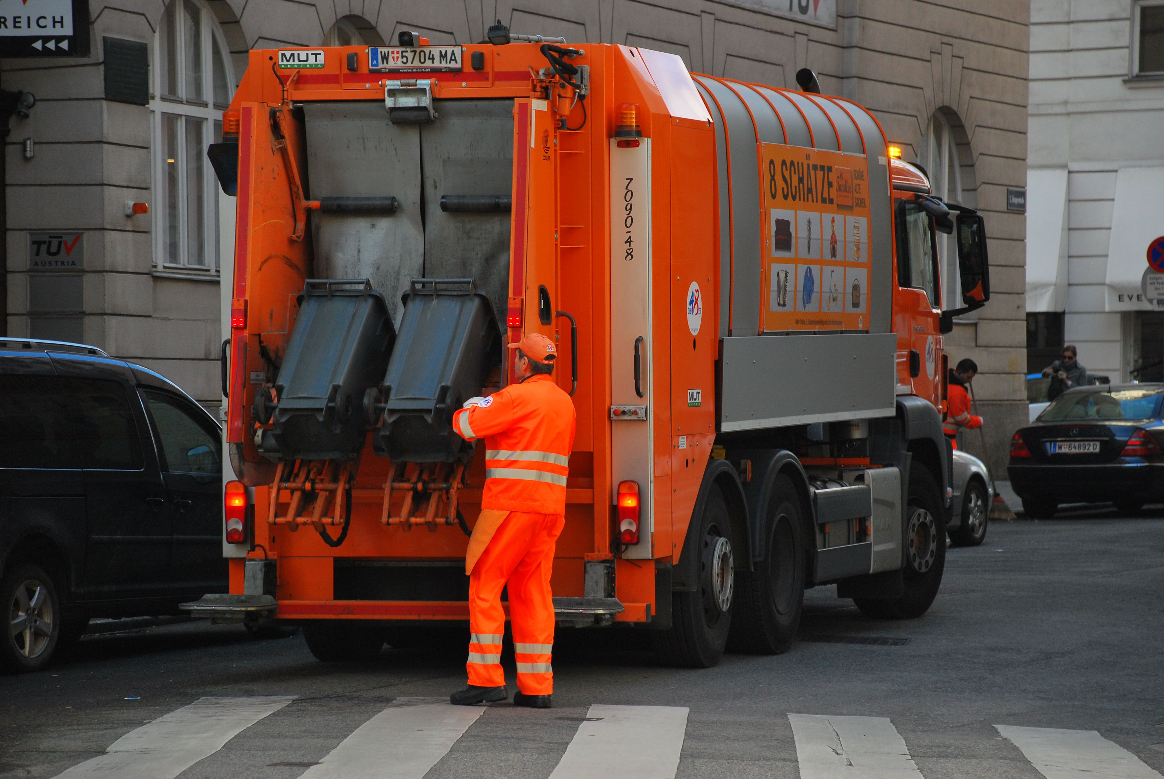 Die Stadt Wien erhöht die Tarife für Müll, Wasser, Kanal und Parkscheine.