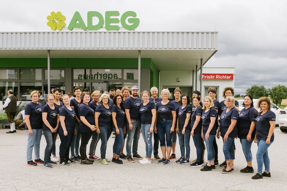 Das ganze Team von Adeg Lechner