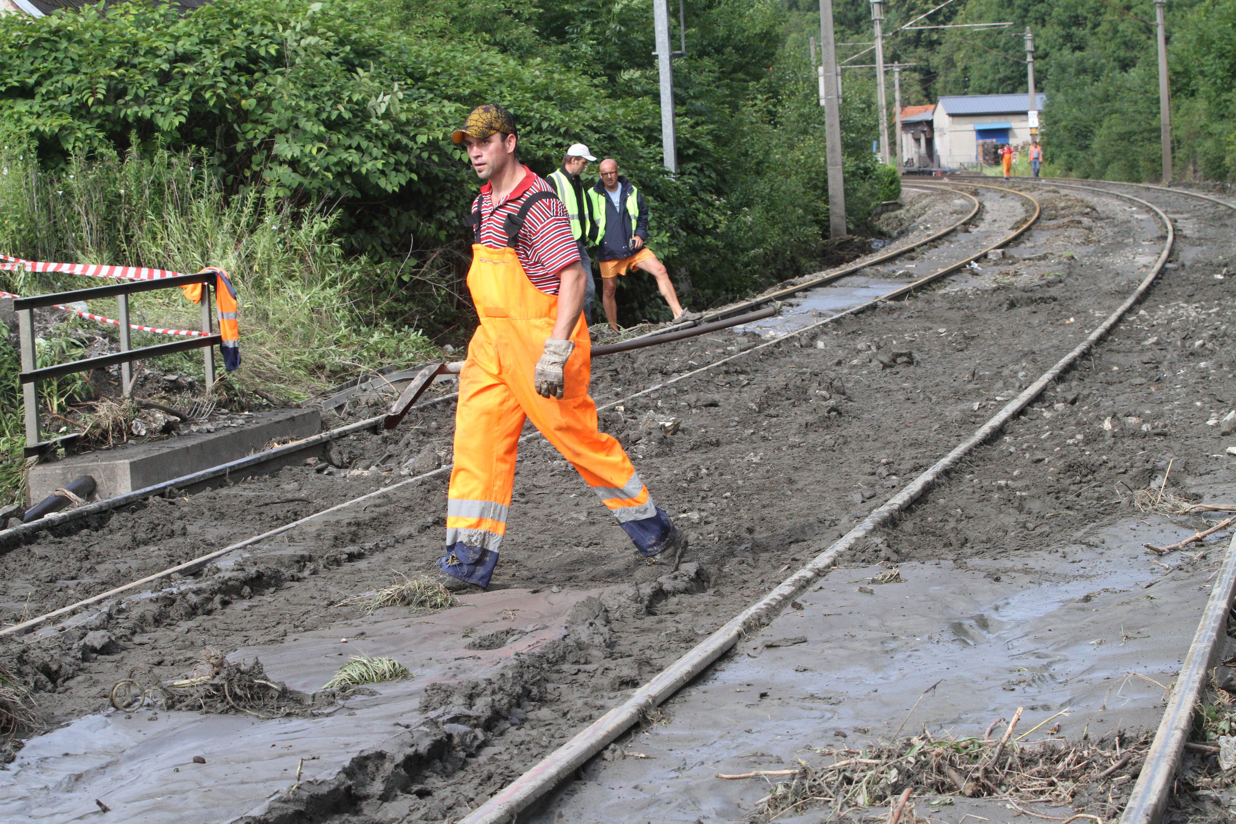 Auf Grund der schweren Unwetter wird es in weinigen Teilen Österreichs in den kommenden Tagen kaum einen regulären Zugverkehr geben. Archivbild.