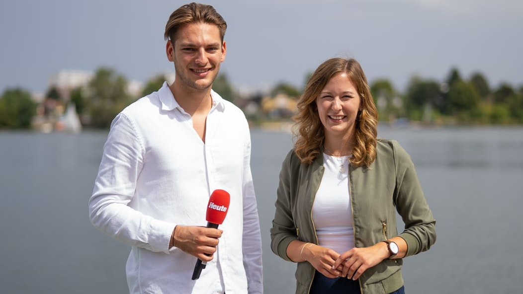 Report vor Ort: Aitor Lopez de Alda (<em>"Heute"</em>), Staatssekretärin Claudia Plakolm