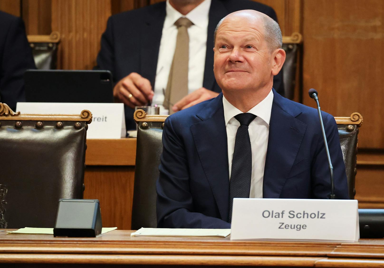 Bundeskanzler Olaf Scholz (SPD) bei der Sitzung des Cum-Ex Parlamentarischen Untersuchungsausschusses am Freitag.