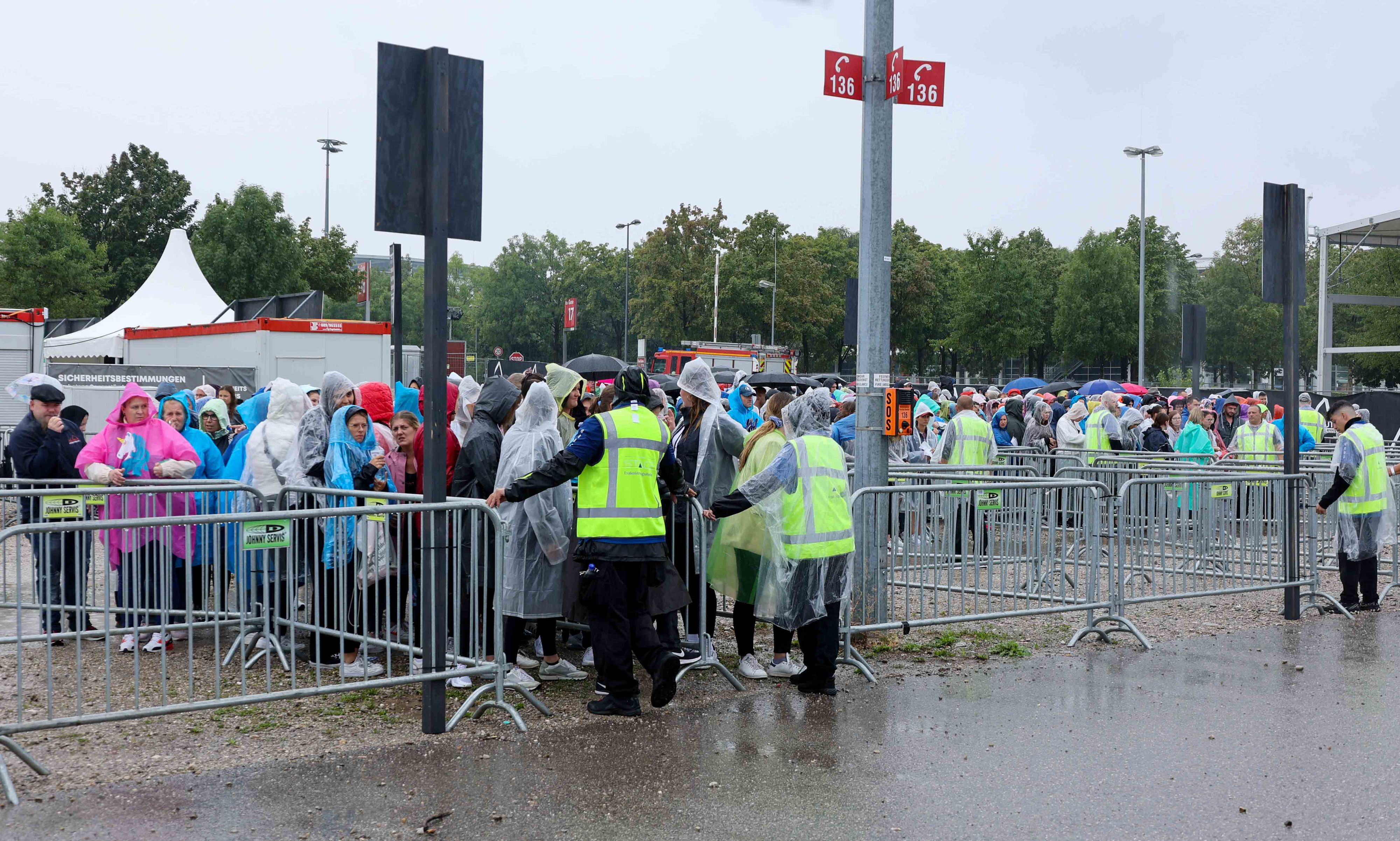 Um 14:00 Uhr hat der Einlass begonnen.