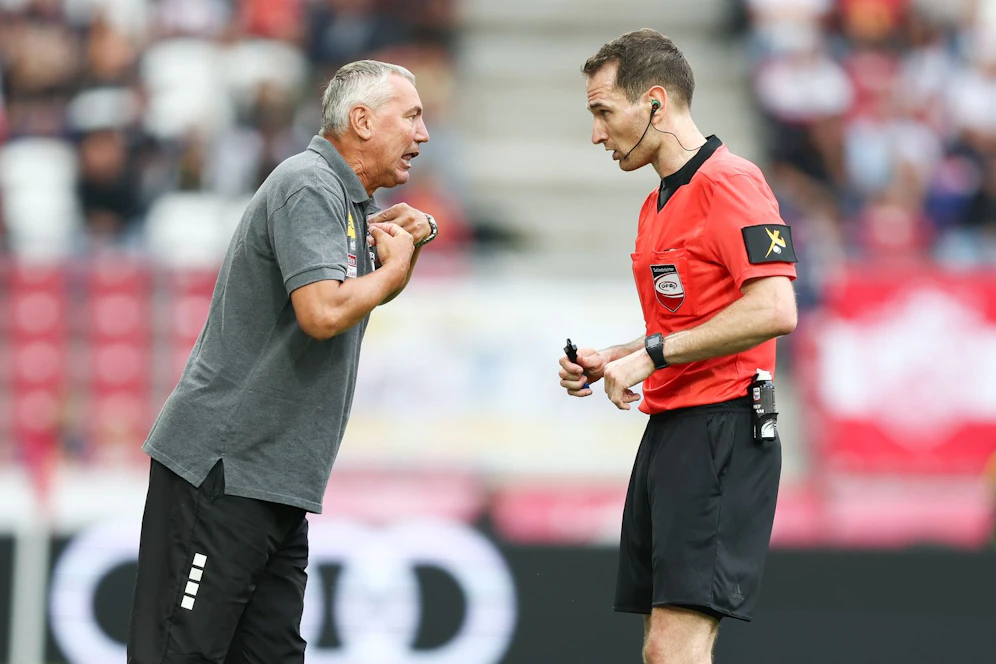 Josef Spurny gesteht: Pacults Austria hätte einen Elfmeter bekommen müssen.