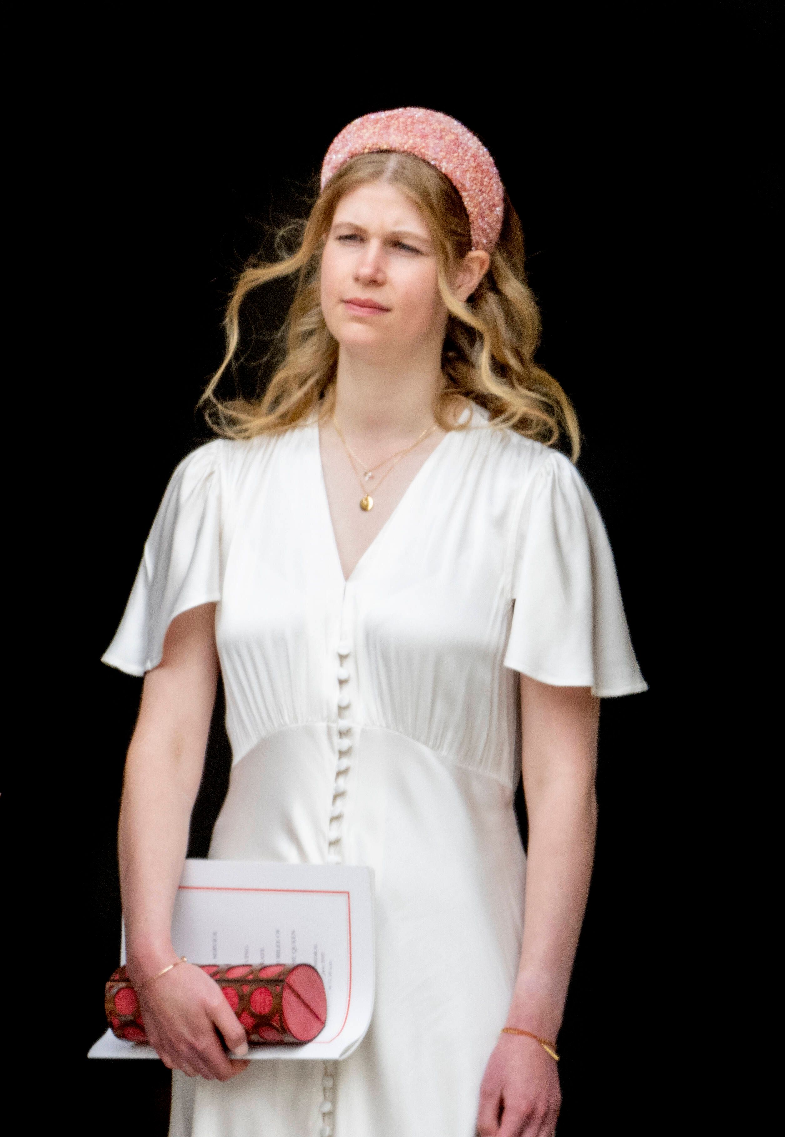 Lady Louise überbrückt die Ferien mit einem Sommerjob.