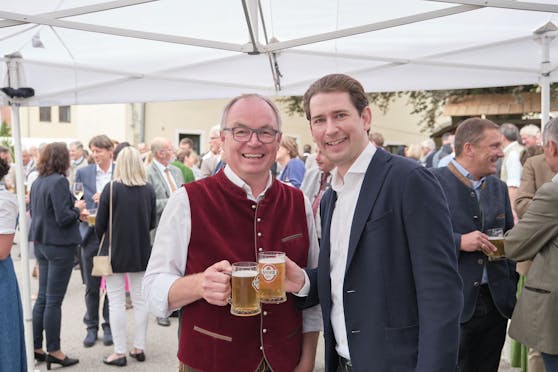 VP-Pernkopf feierte 50er - auch Ex-Kanzler Kurz kam nach Wieselburg.