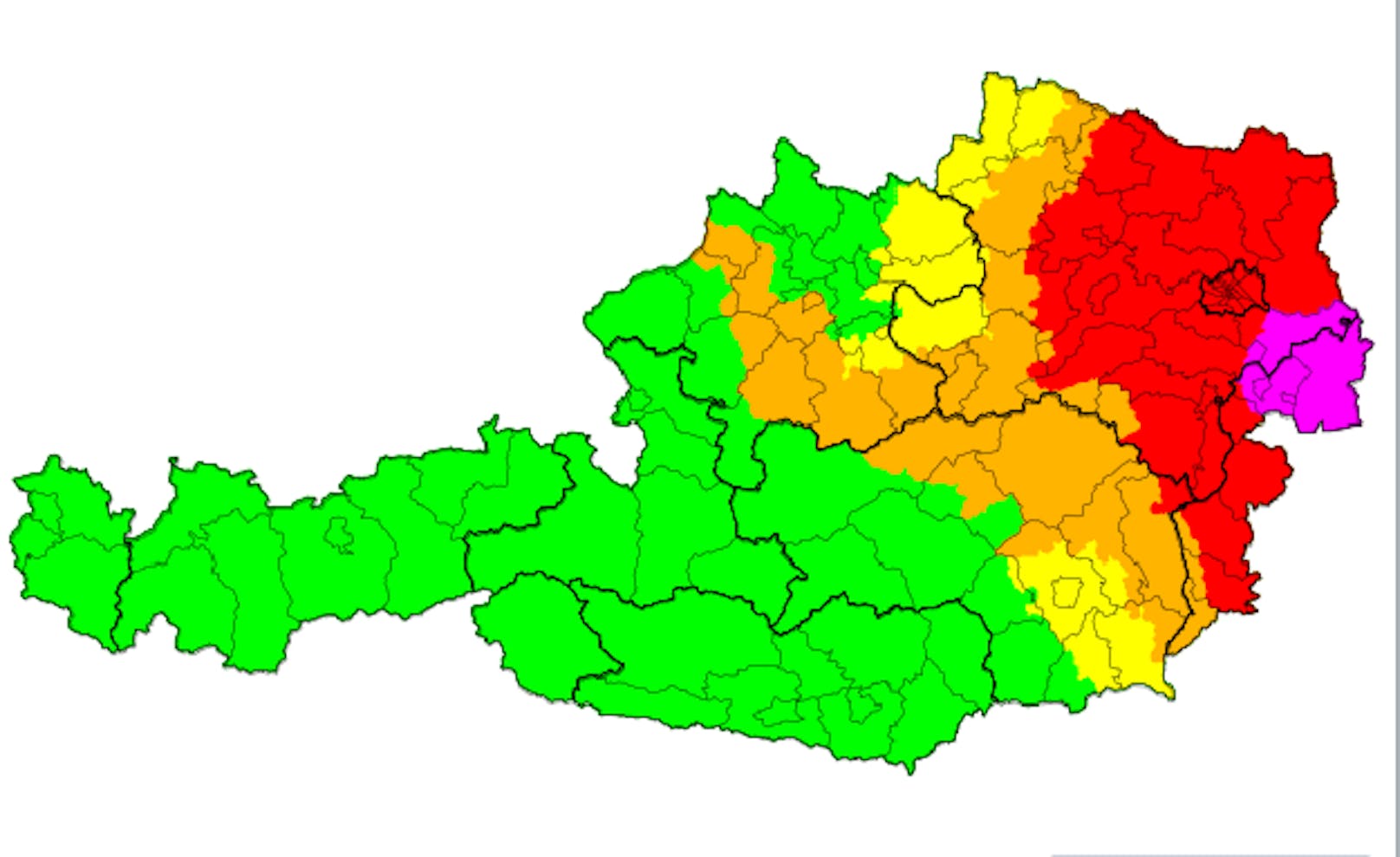 Für den Osten von Österreich haben die Experten am Sonntag eine rote Unwetterwarnung ausgegeben,