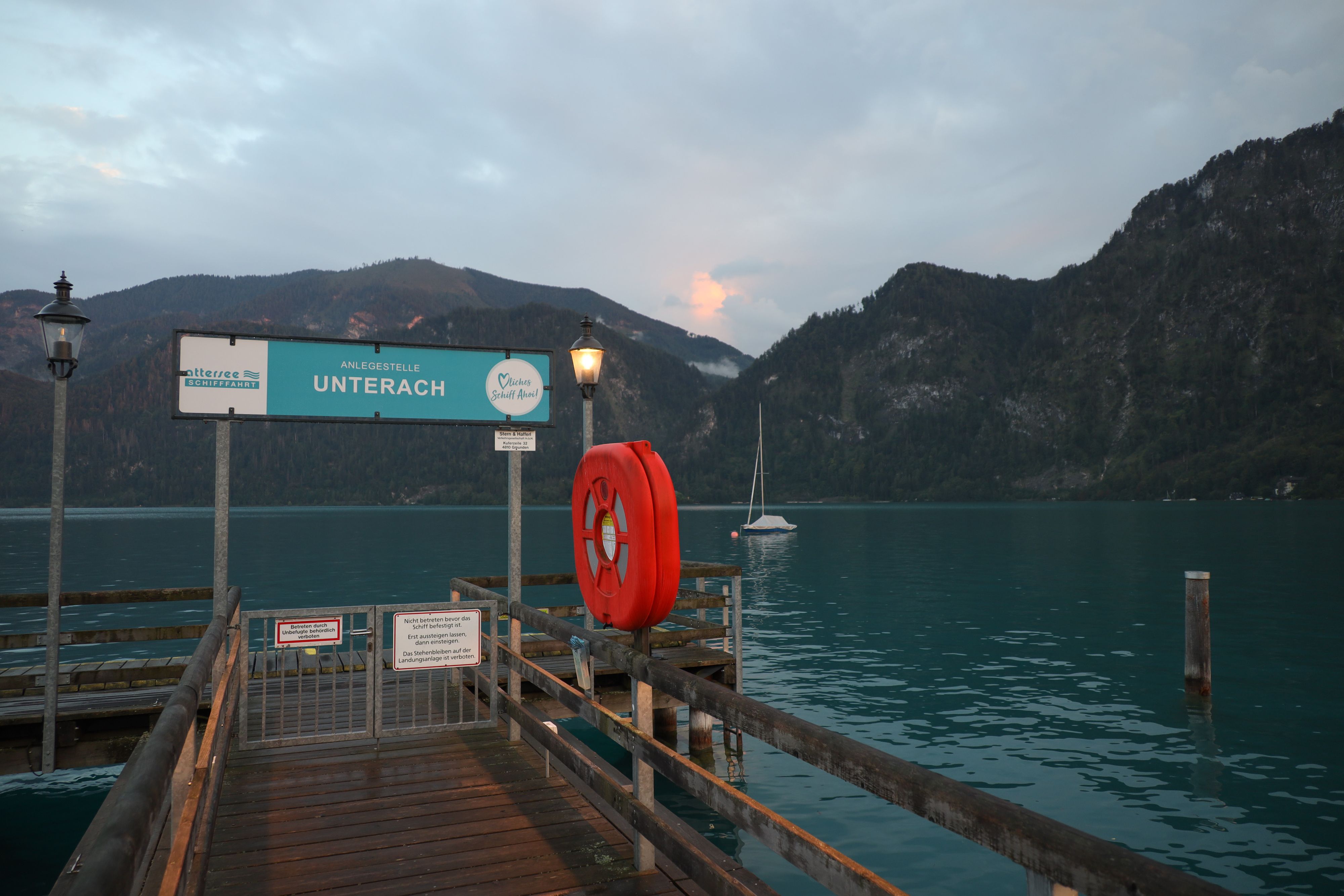 Eine Tauchschülerin ist im Attersee ums Lebens gekommen.
