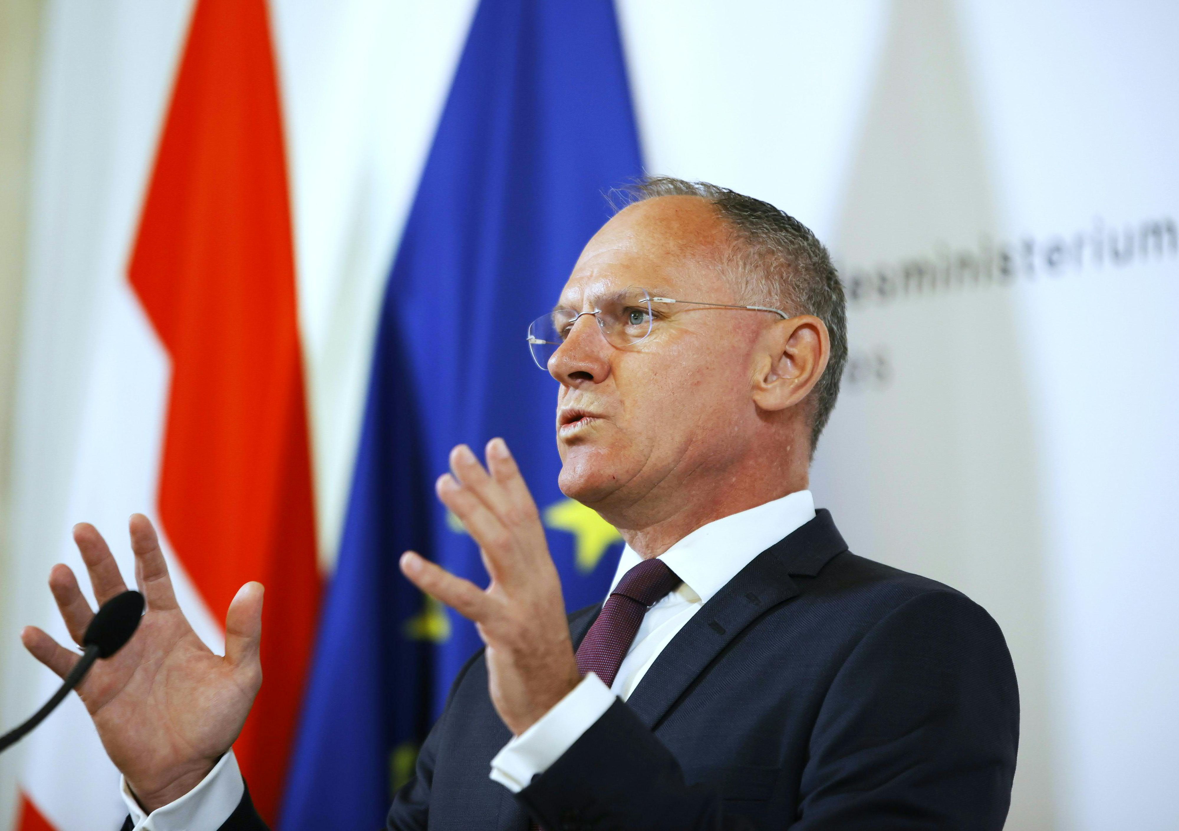 Innenminister Gerhard Karner während einer Pressekonferenz.