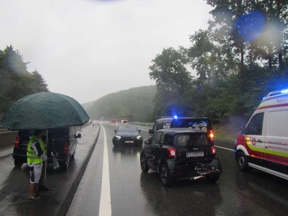 Serienunfall auf der A1 bei Pressbaum
