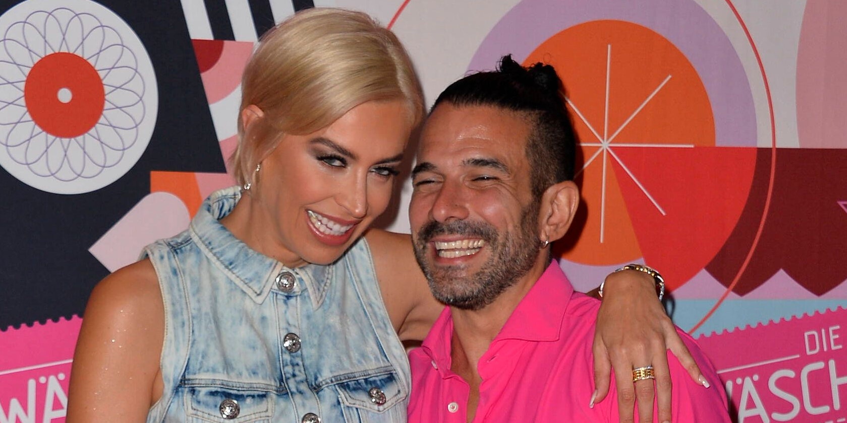 Das "Paar" macht ein eigenartiges Geständnis.