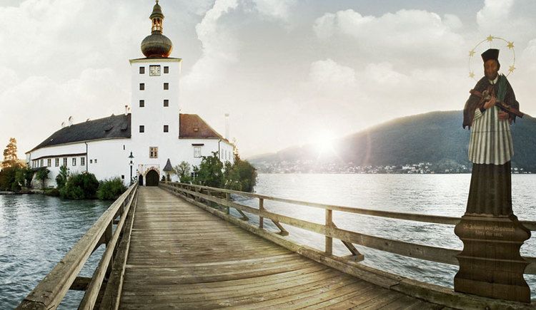 Nicht nur bei Hochzeitspaaren beliebt: das Schloss Ort in Gmunden.