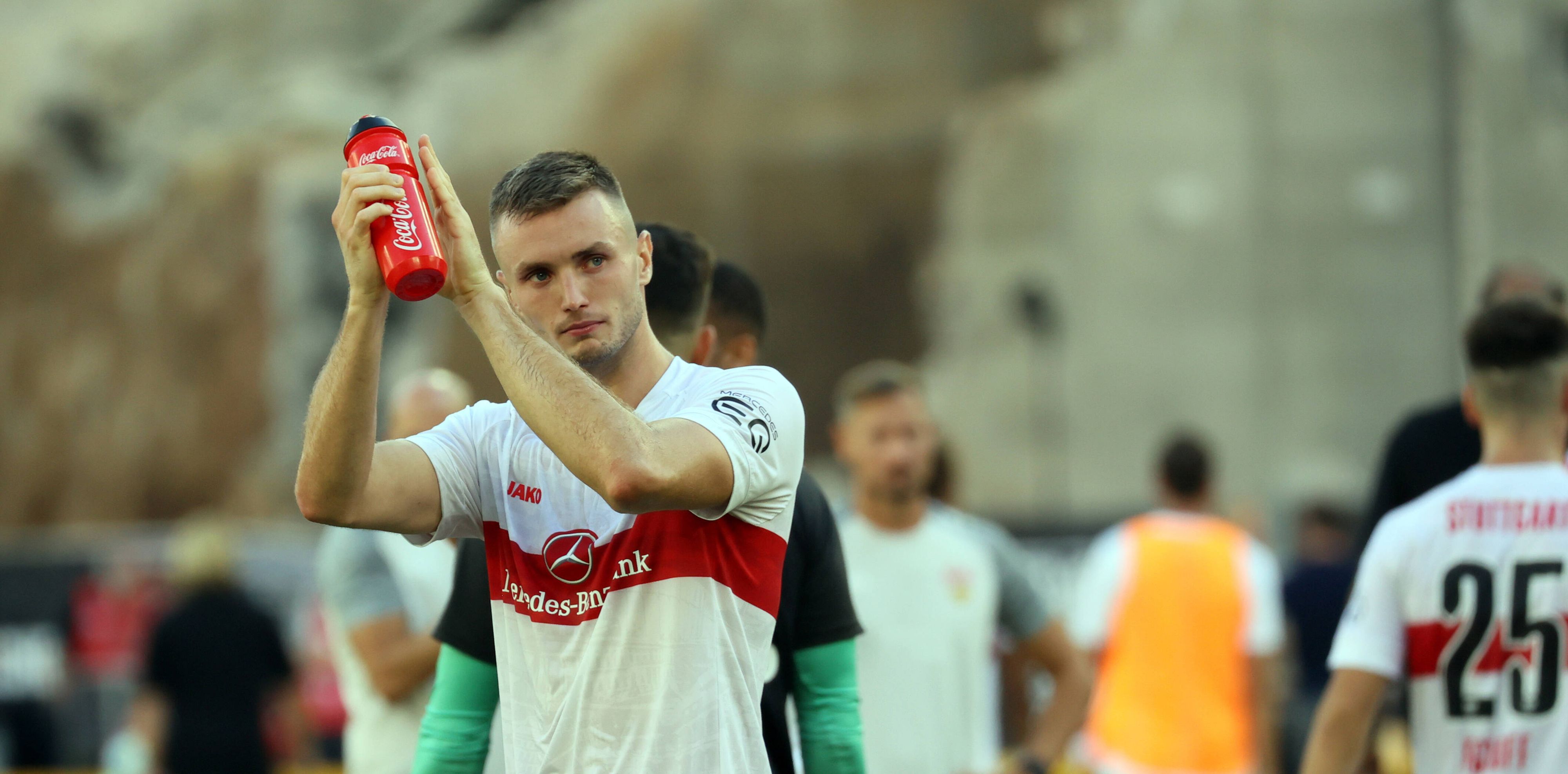 Sasa Kalajdzic steht unmittelbar vor dem Absprung von Stuttgart. 