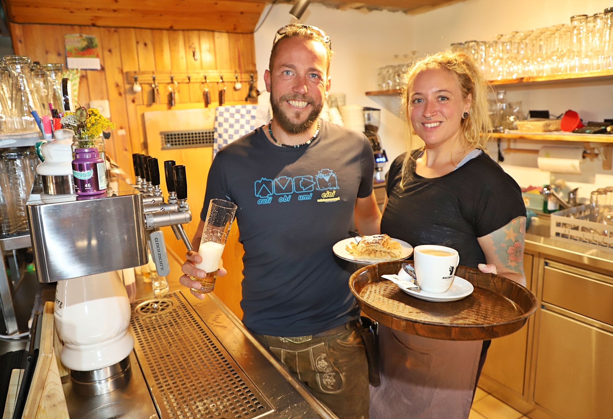 Die neuen Pächter der Christophorushütte: Andreas Dengg (38) und Sandra Peitli (34).