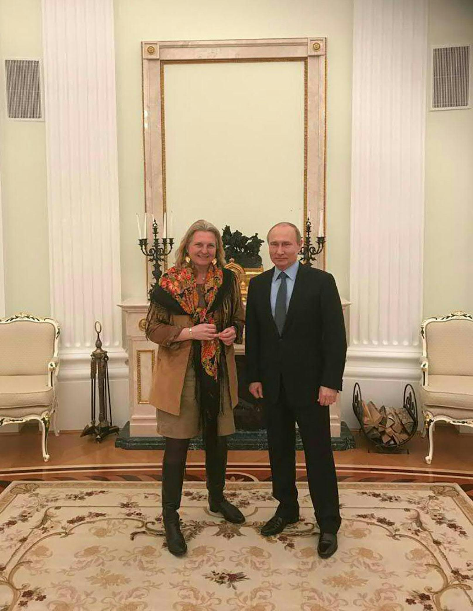 Ex-Außenministerin Karin Kneissl und der russische Präsident Wladimir Putin im Rahmen eines Treffens in Moskau im März 2019