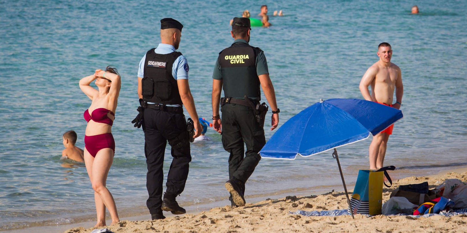 Strand-"Reservierungen" in Italien sind verboten.