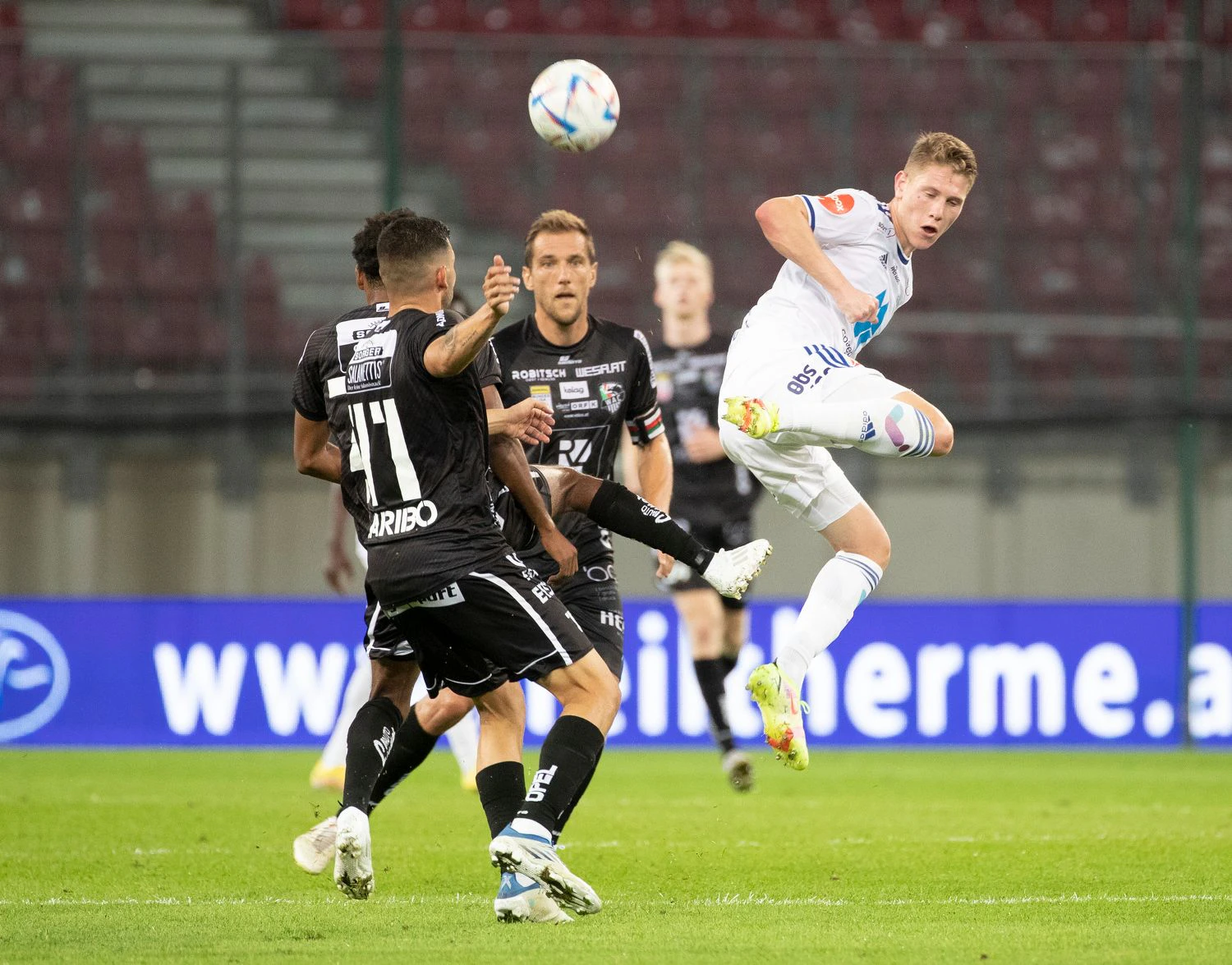 Der WAC geht gegen Molde unter.