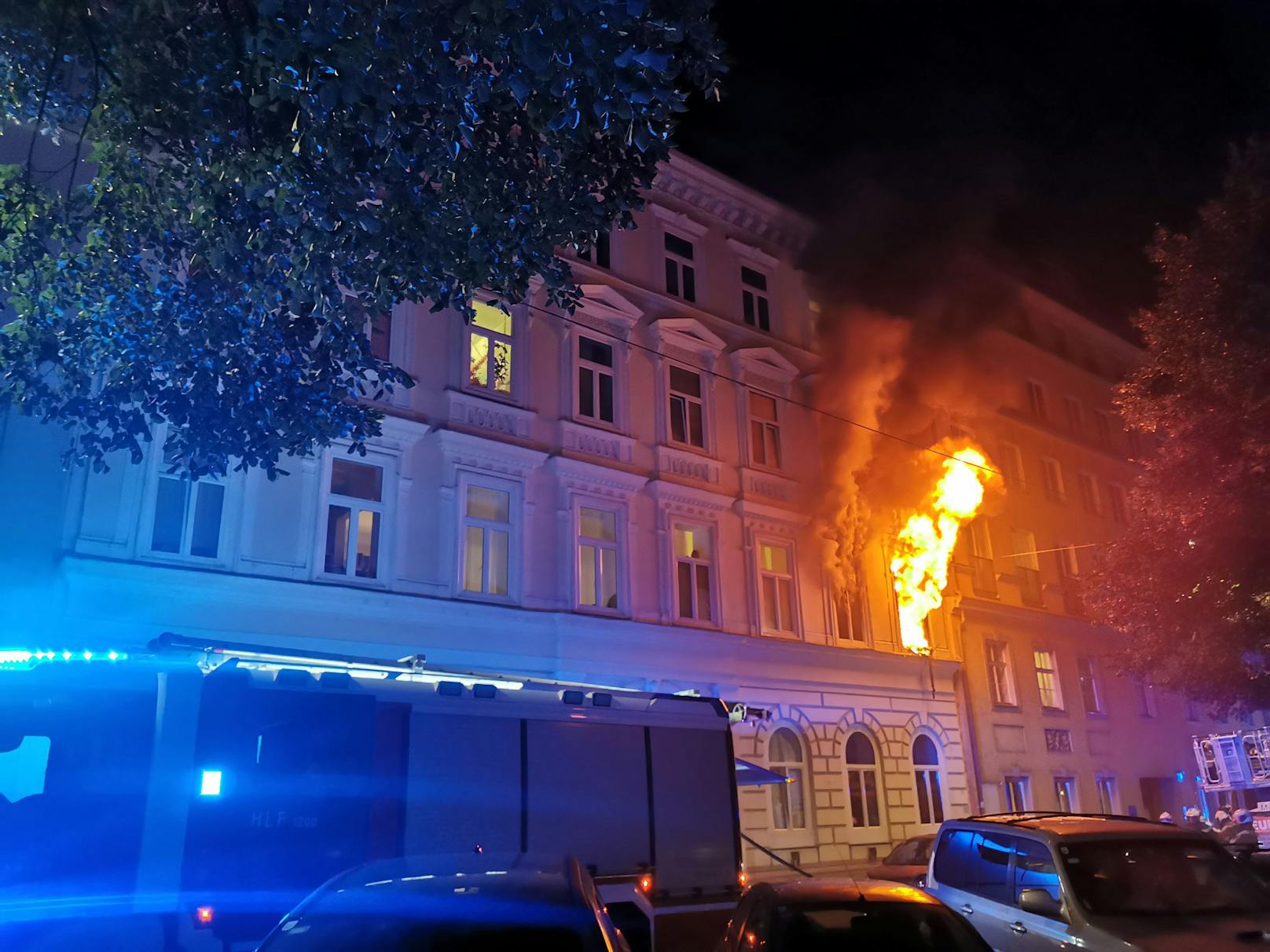 In Wien-Margareten kam es am späten Donnerstag zu einem Zimmerbrand.