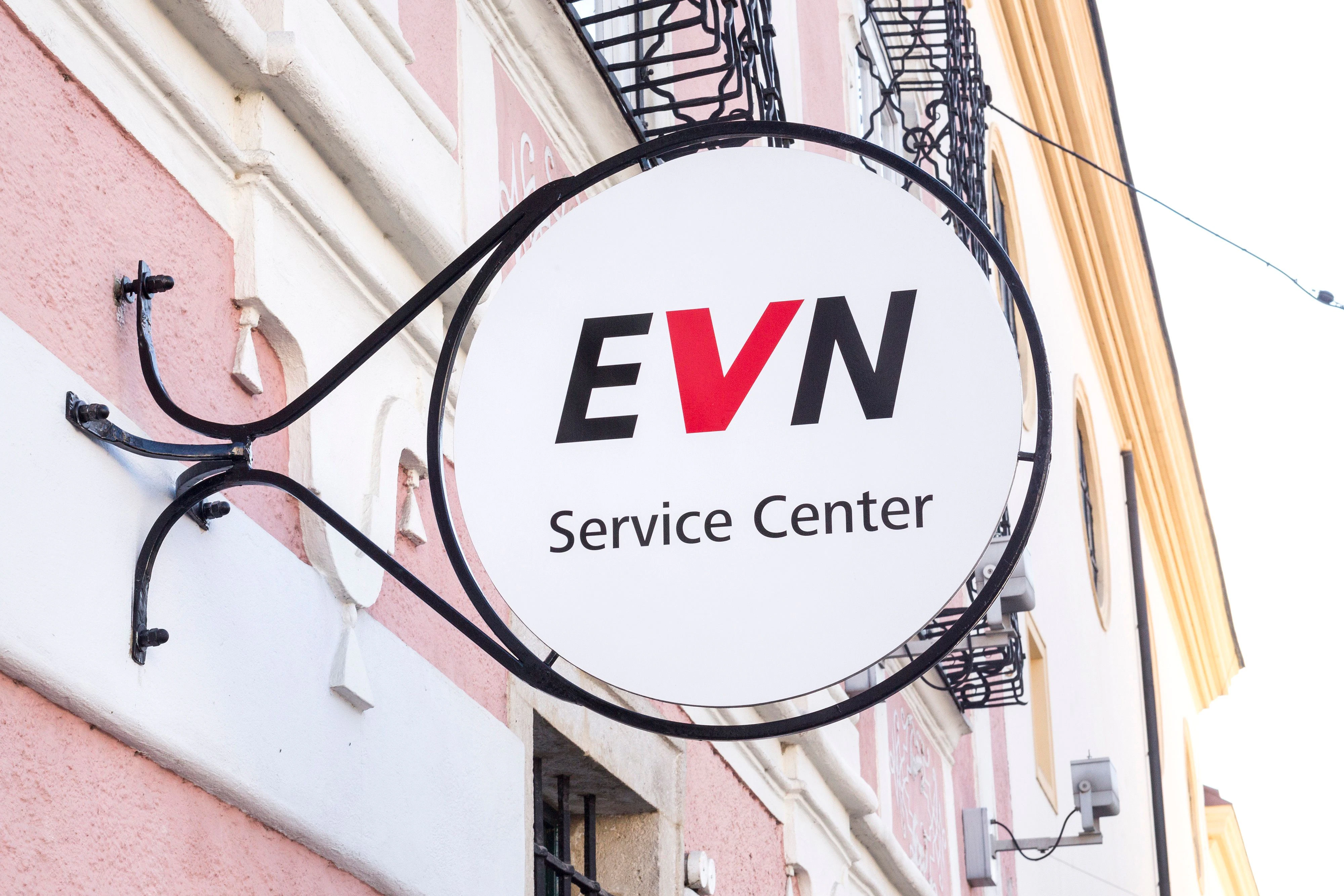 Wüste Szenen spielten sich Service Center der EVN in Sankt Pölten ab. (Archivbild)