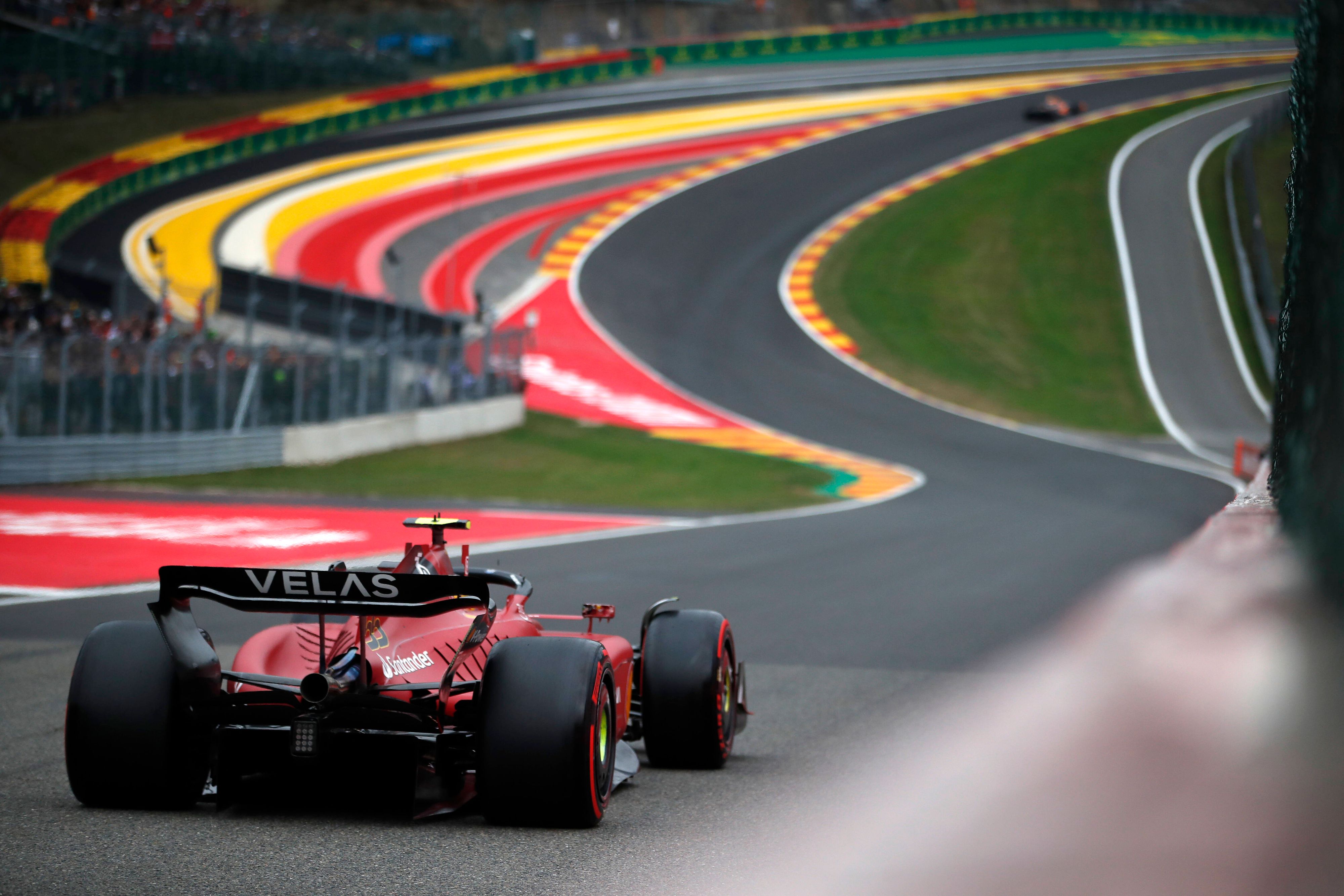 Carlos Sainz rast zur Pole.