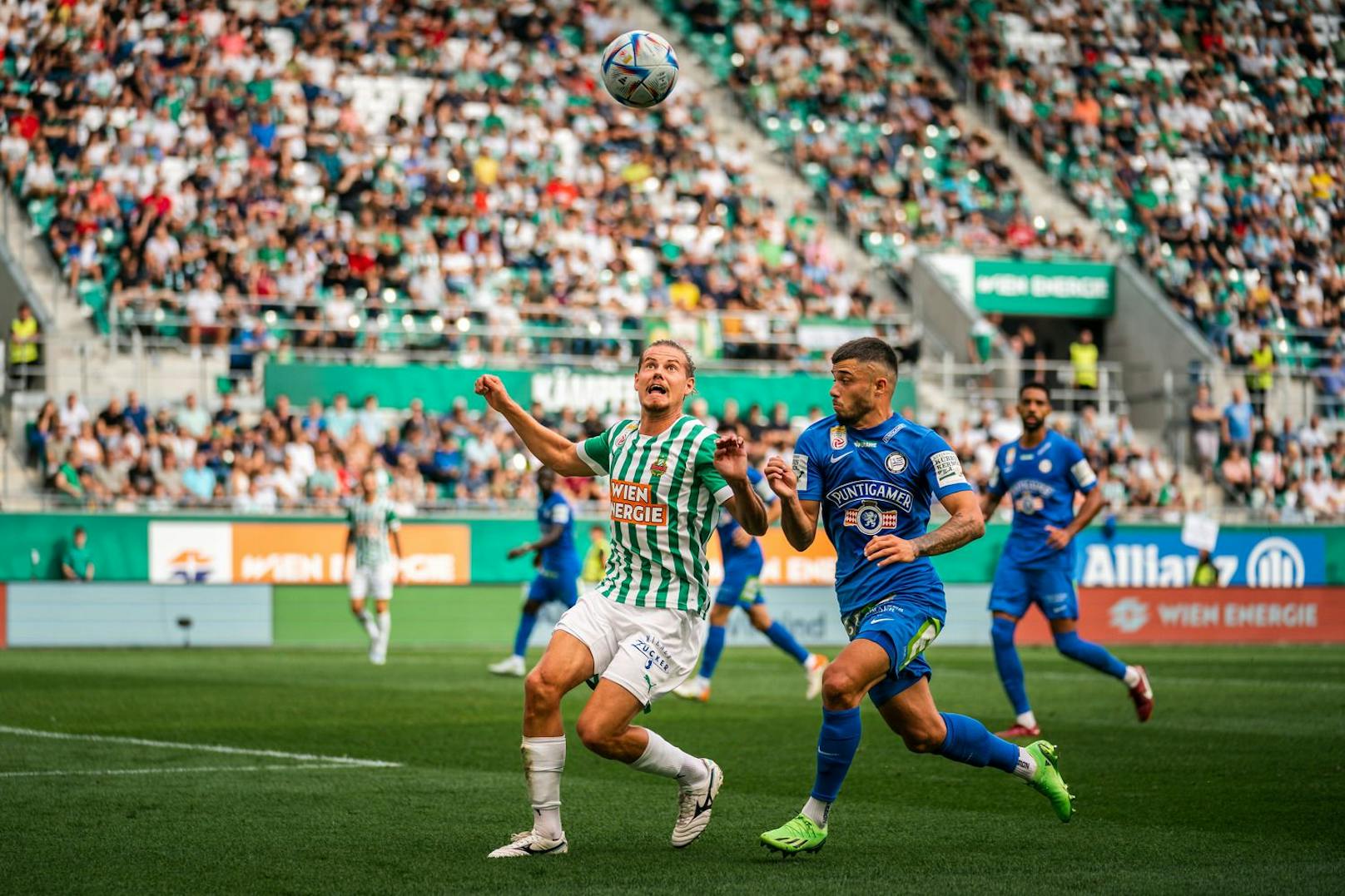 Enger Fight zwischen Rapid und Sturm.