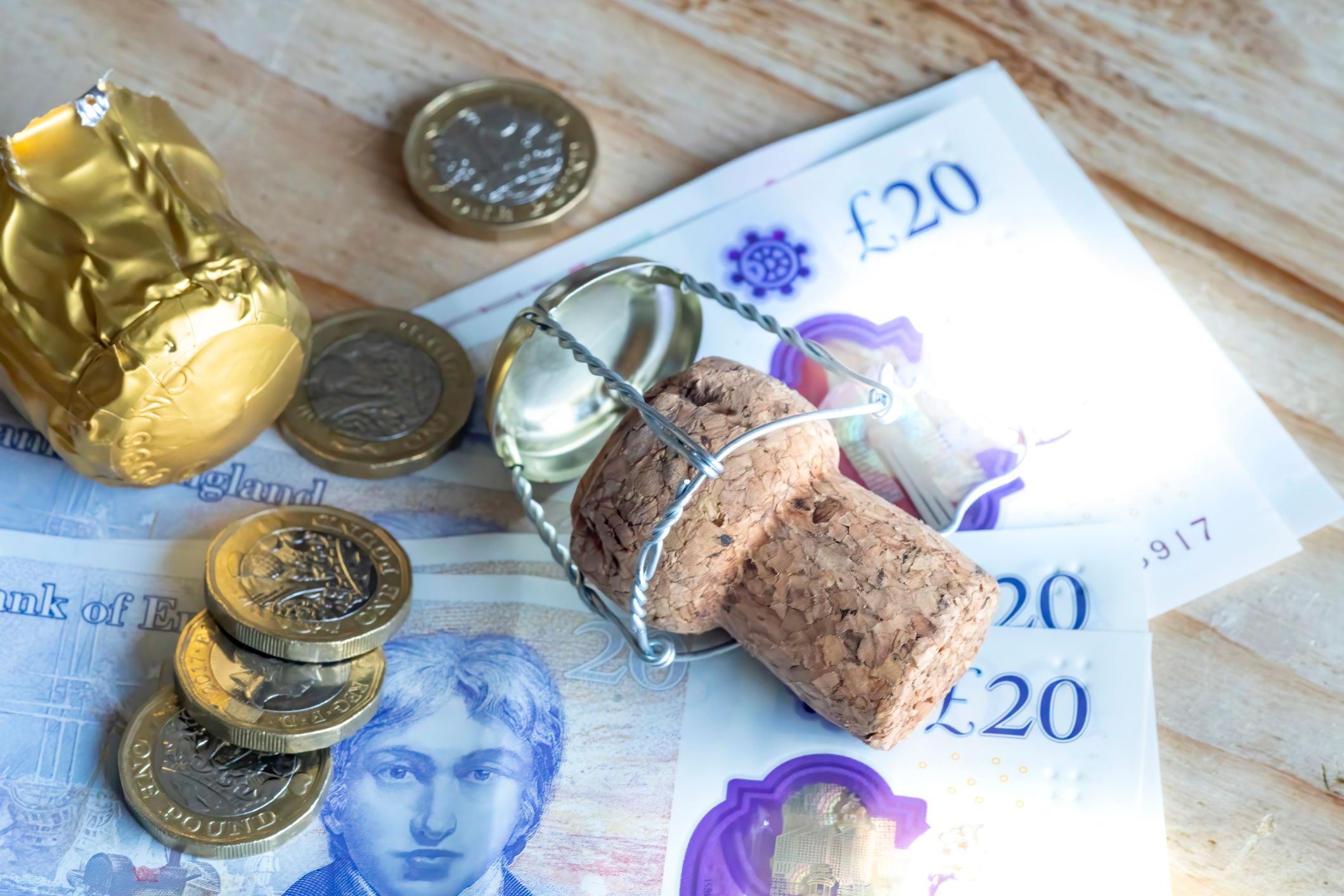 Während seine Freundin ordentlich auf den Putz haut, geht Kirk nun leer aus.