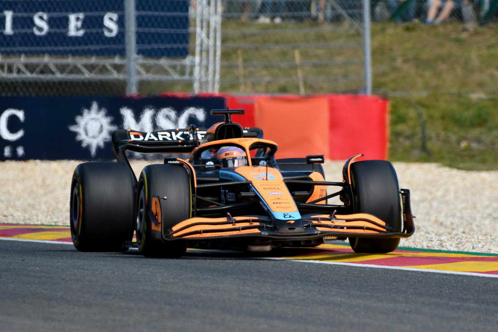 15. Daniel Ricciardo (McLaren) - Note: 4. Obwohl er die meiste Zeit des Rennens an den Top 10 knabberte, landete der Australier am Schluss wieder weit weg davon, und vor allem auch noch hinter Norris.