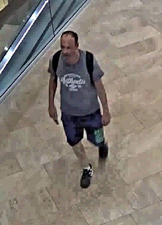 Dieser Mann wird von der Polizei gesucht.