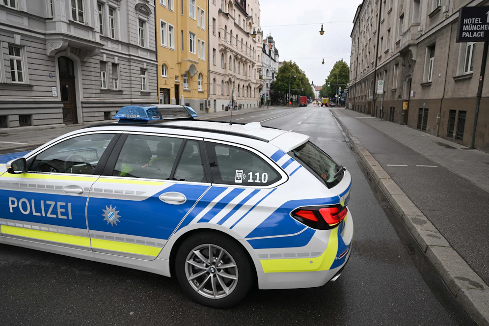 Die Polizei ermittelt nach dem tragischen Unfall. (Symbolbild)