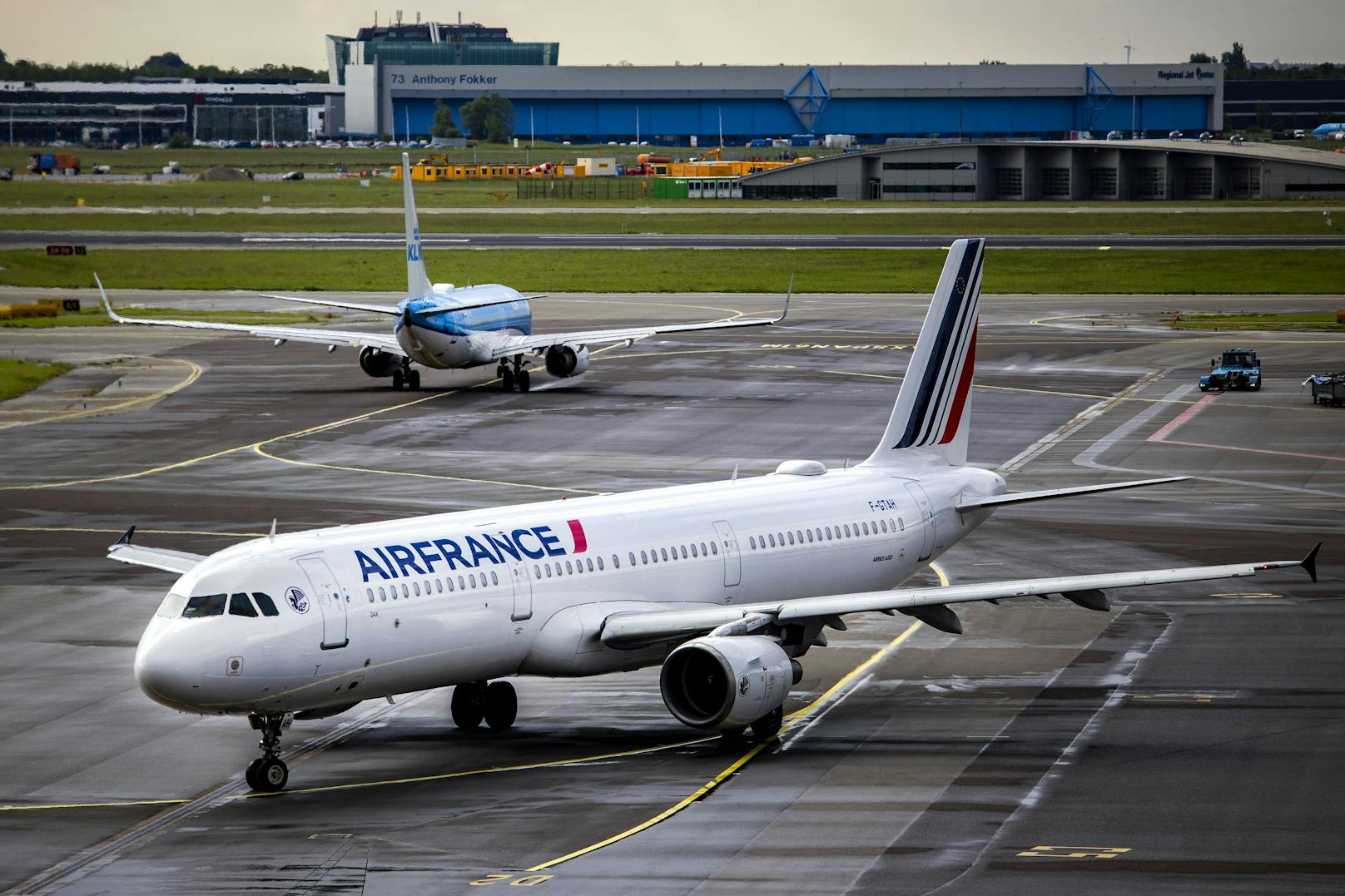 Piloten prügeln sich auf Flug nach Paris im Cockpit