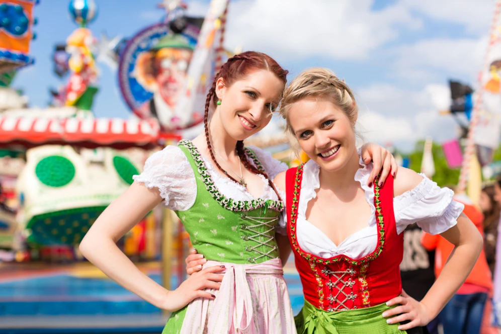Die Dirndl-Saison ist heuer voll im Gange. Das wirkt sich auch auf die Suchanfragen bei Secondhand-Plattformen, wie 