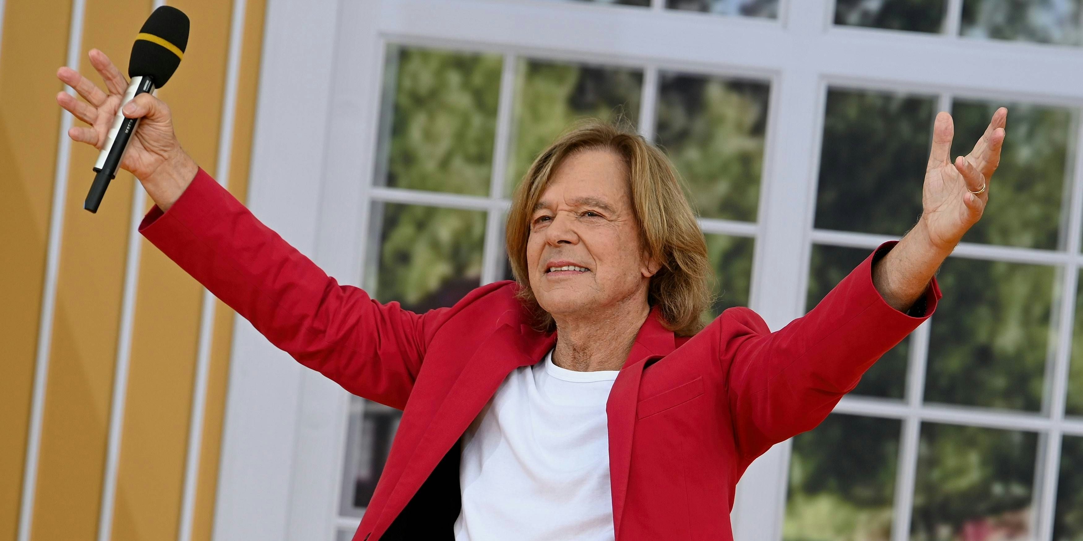 Jürgen Drews verabschiedet sich.