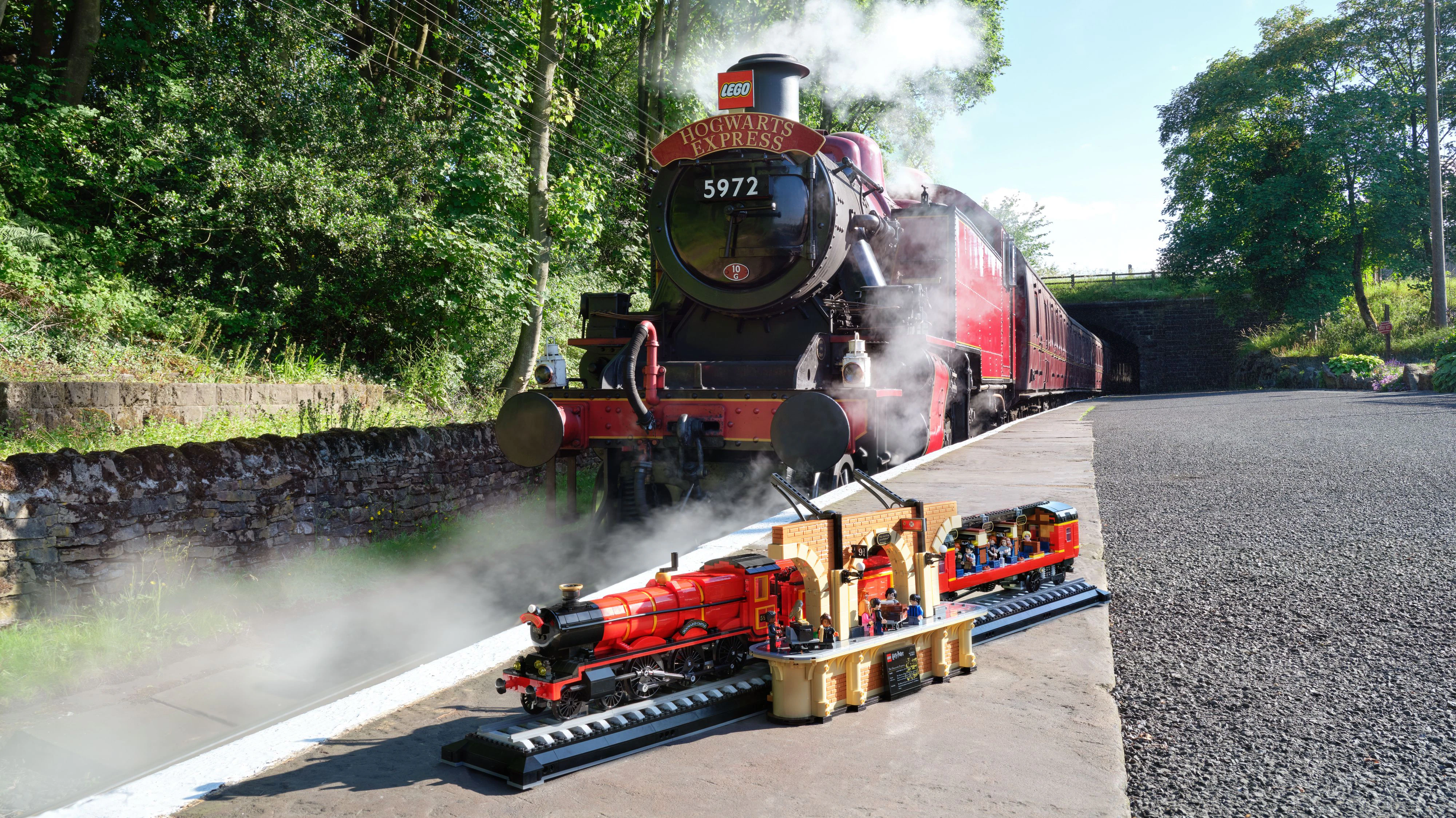 Der LEGO Harry Potter Hogwarts Express ist da.