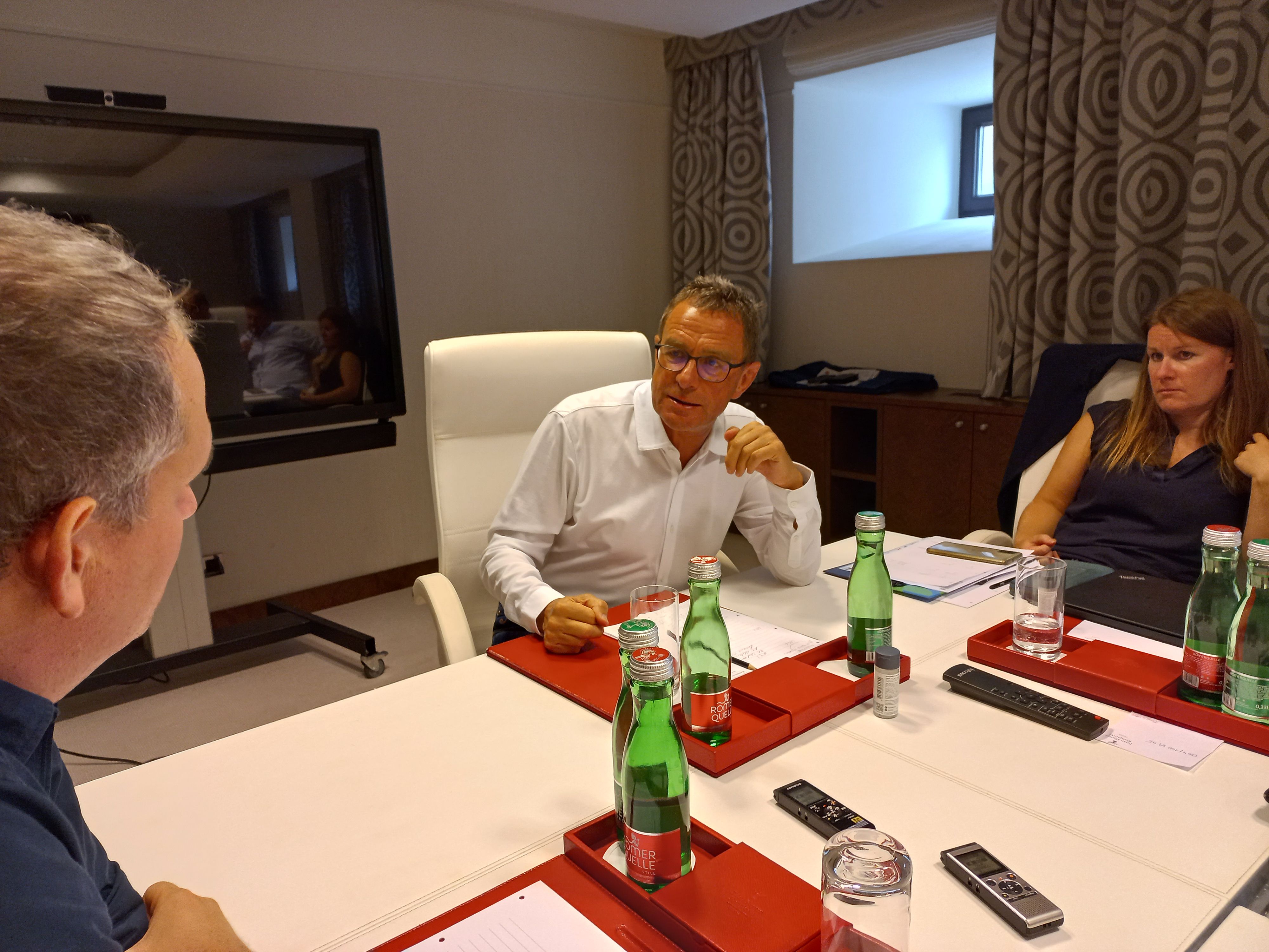 ÖFB-Teamchef Ralf Rangnick nahm sich über eine Stunde Zeit.