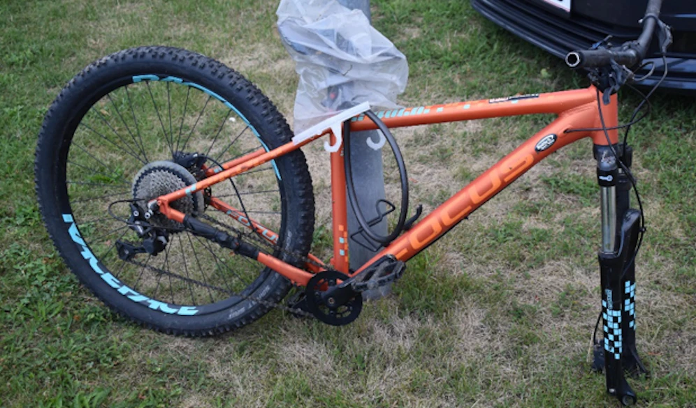 Dieses Fahrrad sucht noch seinen rechtmäßigen Besitzer.