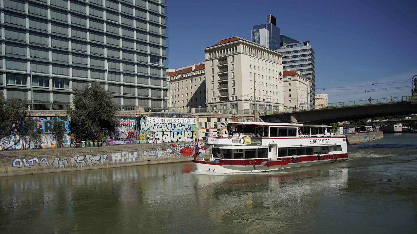 Street Art River Cruise ab Sonntag in Wien
