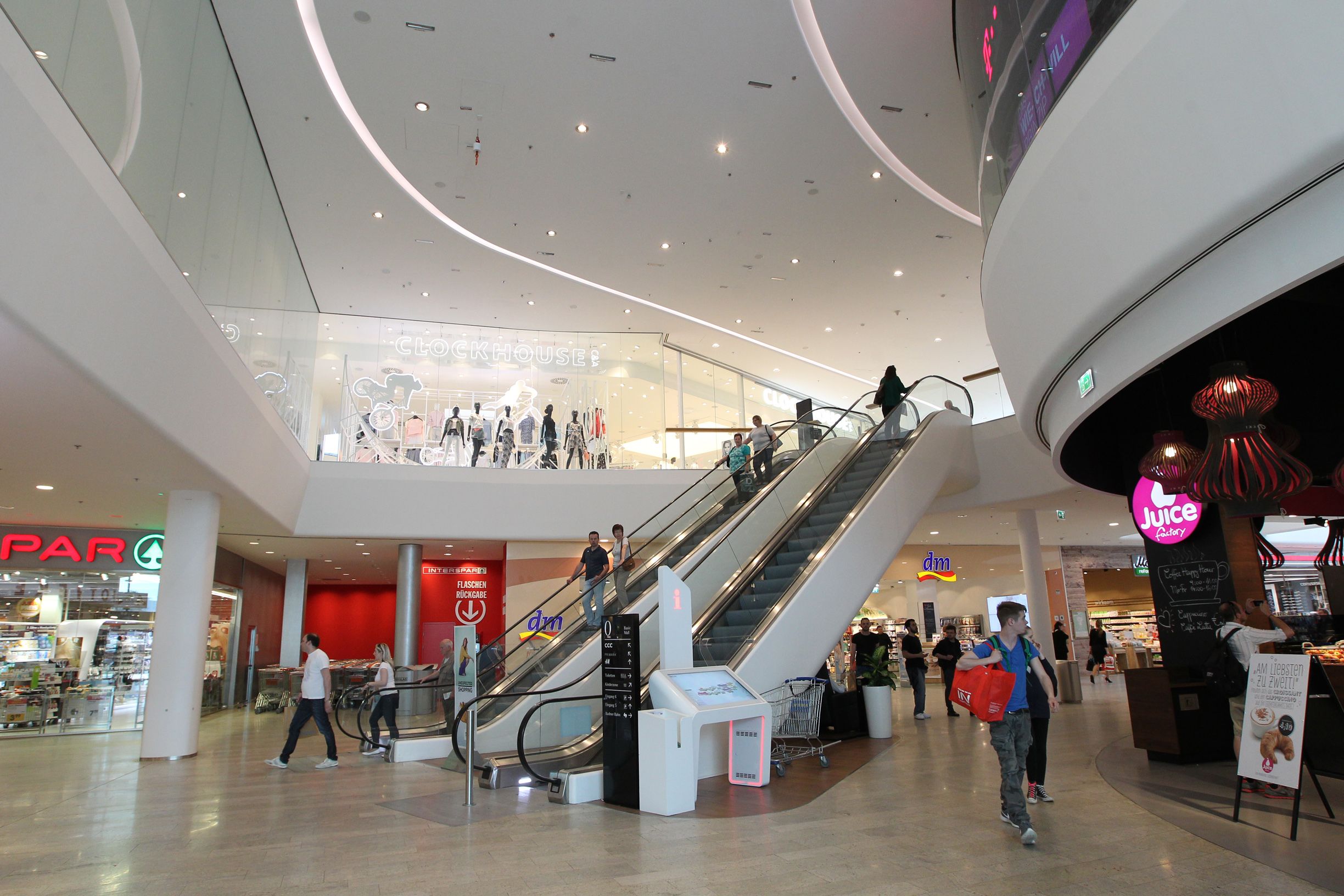 Der Handel schlägt Alarm: Man sieht sich mit explodierenden Stromrechnungen konfrontiert. 