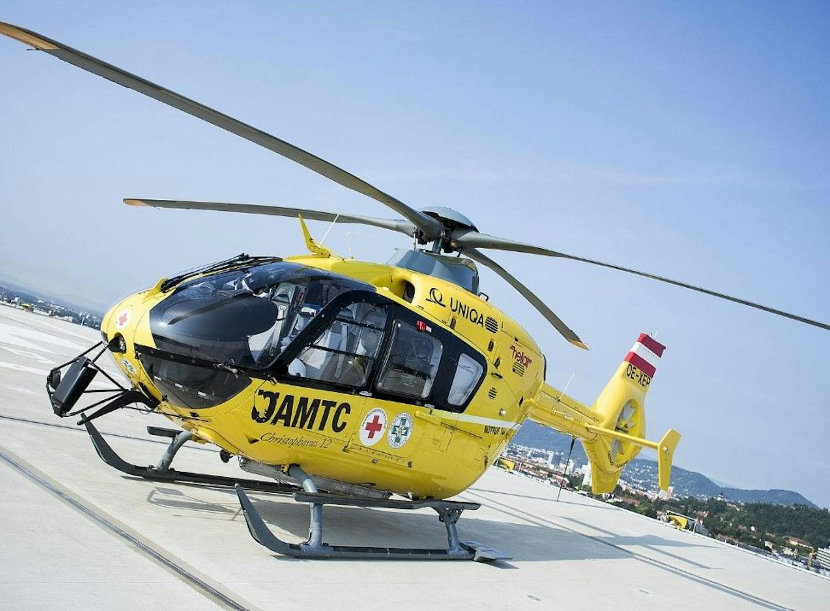 Die Frau wurde per Helikopter von OÖ ins Uniklinikum nach Graz geflogen.