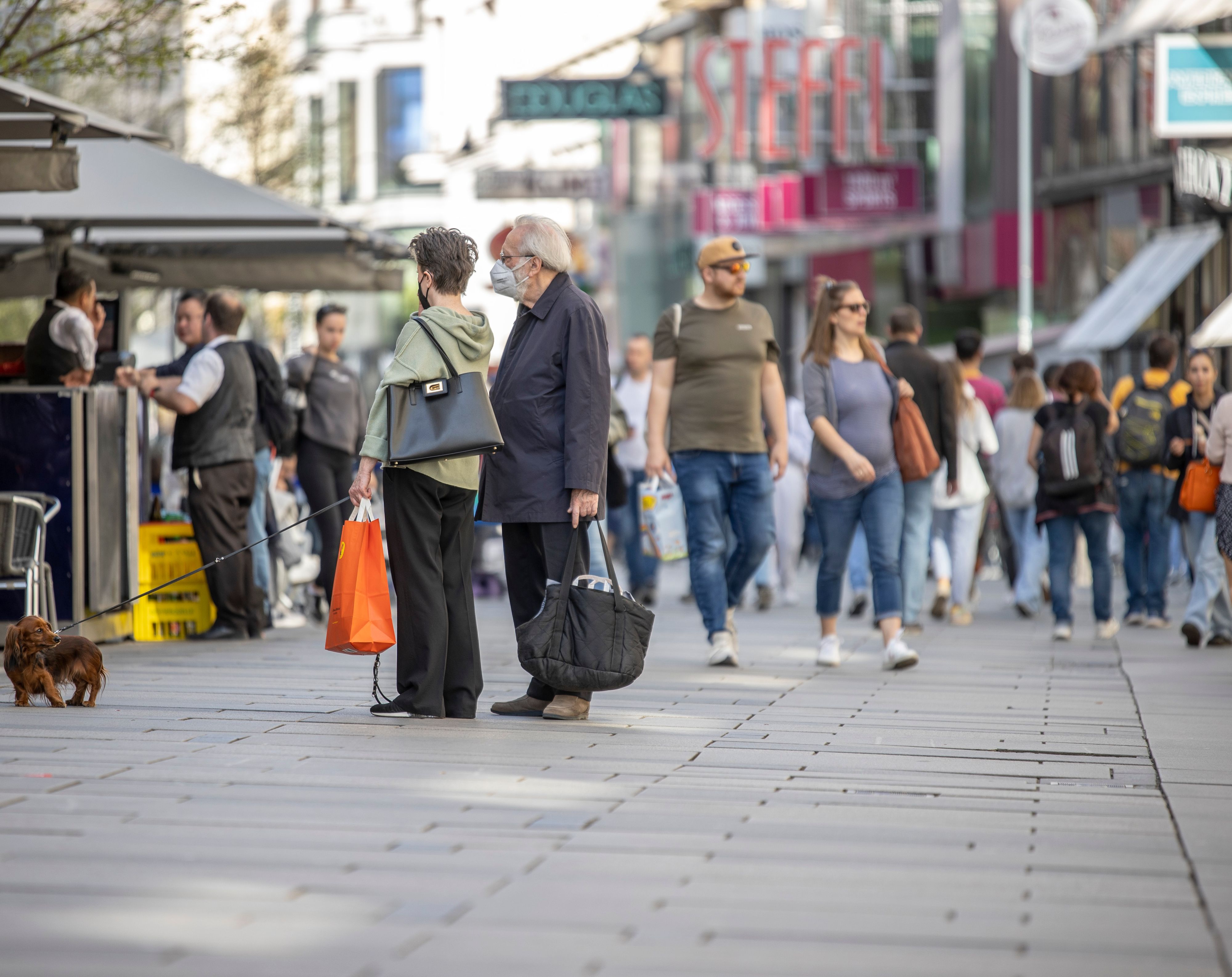 19 Prozent der Bevölkerung müssen sich auf den Kauf lebensnotwendiger Güter beschränken.