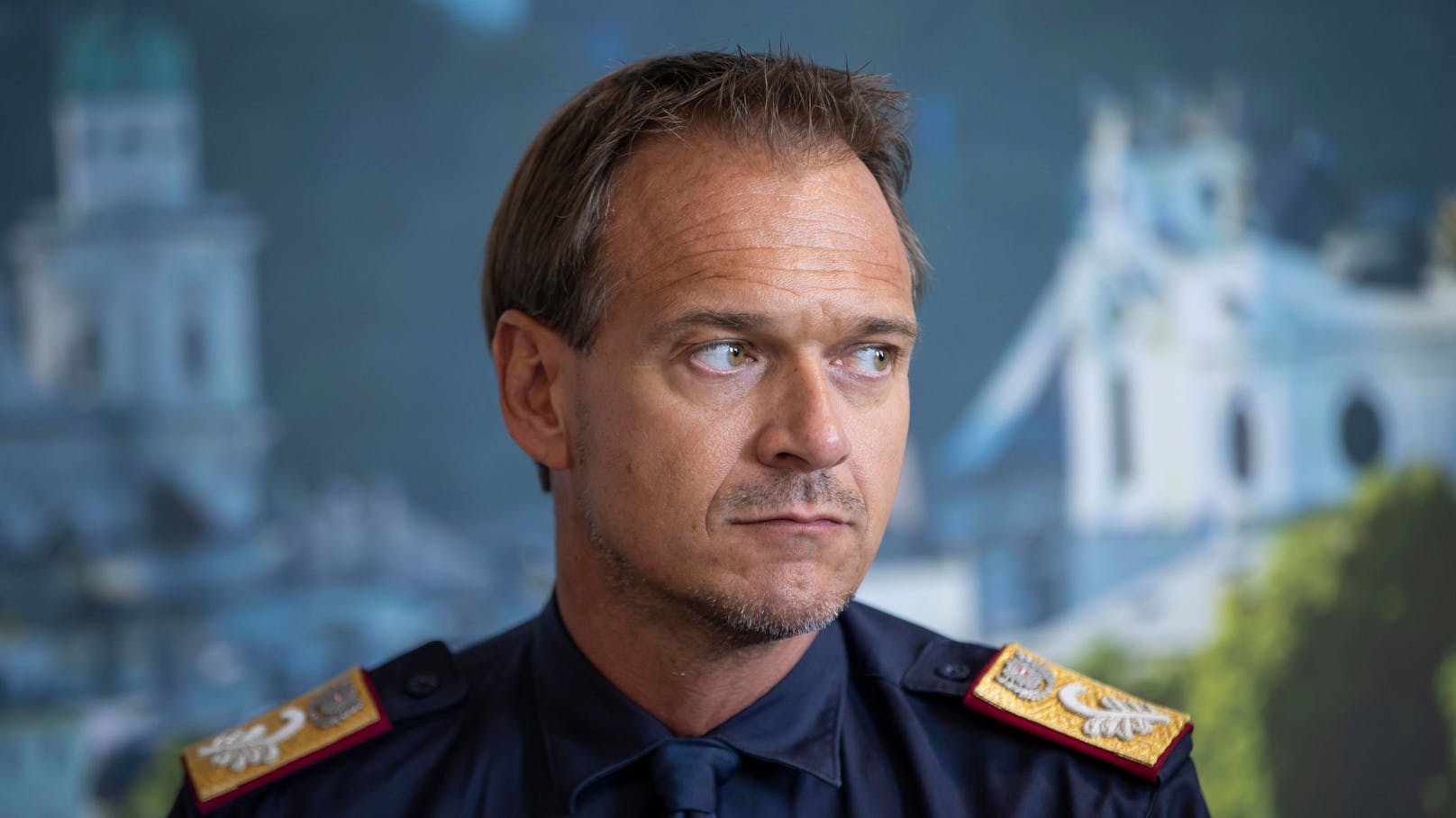 Die Betrüger geben sich als Salzburgs Landespolizeidirektor <strong>Bernhard Rausch</strong> aus
