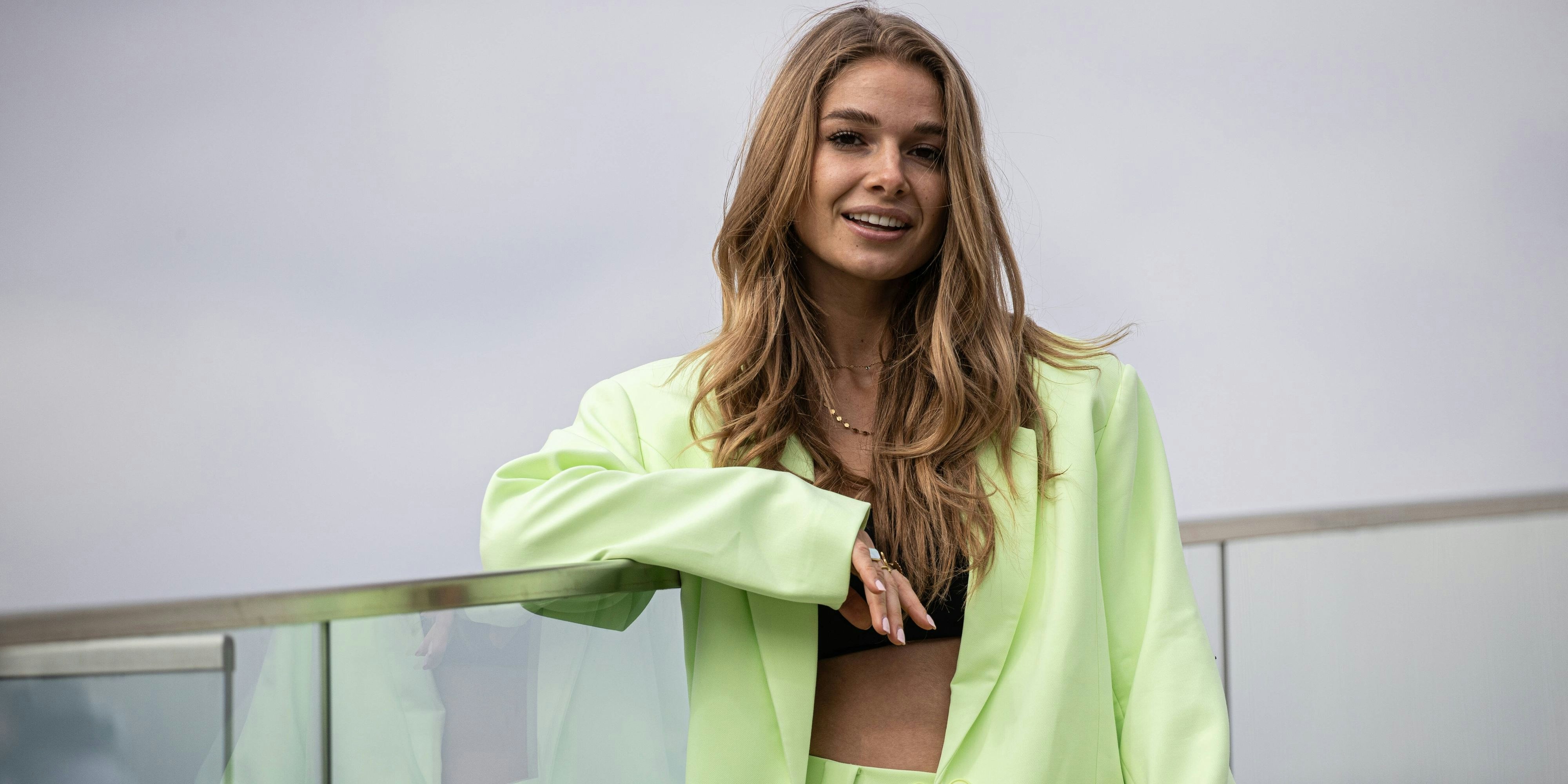 Lola Weippert lässt in ihrem Posting tief blicken.