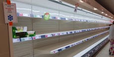 Regale in Wiener Supermarkt komplett leergeräumt