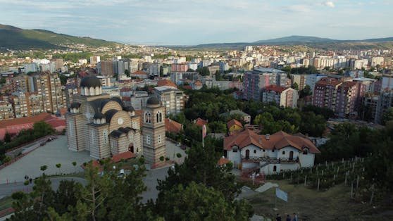 Serben gehören neben Kosovo-Albanern zu der größten ethnischen Gruppe im Land. (Symbolbild)