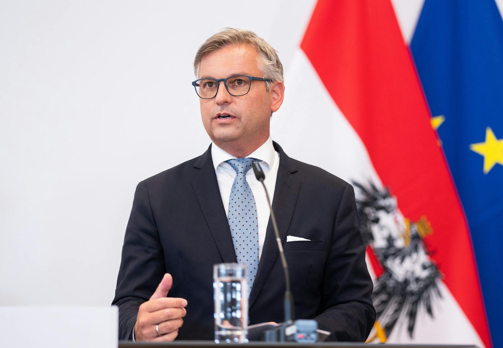 Finanzminister Magnus Brunner (ÖVP) zeigt sich erfreut über den Fahndungserfolg.&nbsp;
