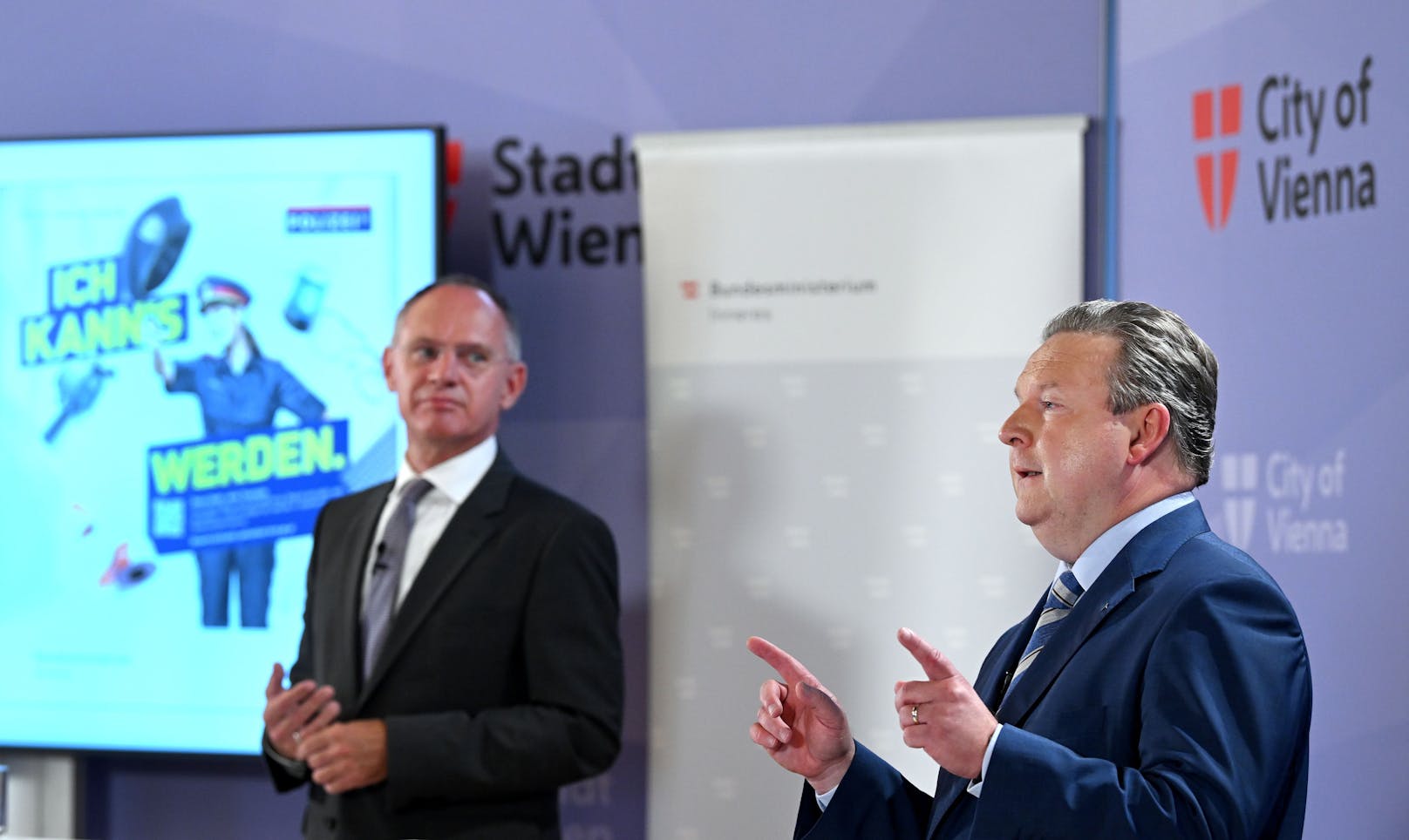 Trotz gemeinsamer Pressekonferenz: Die Spannungen zwischen Bund (Innenminister Gerhard Karner, ÖVP) und Land (Bürgermeister Michael Ludwig, SPÖ) waren nicht zu übersehen. 