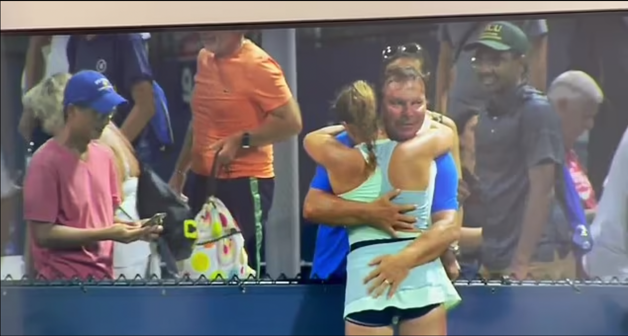 Die 16-jährige verteidigt ihren Coach.