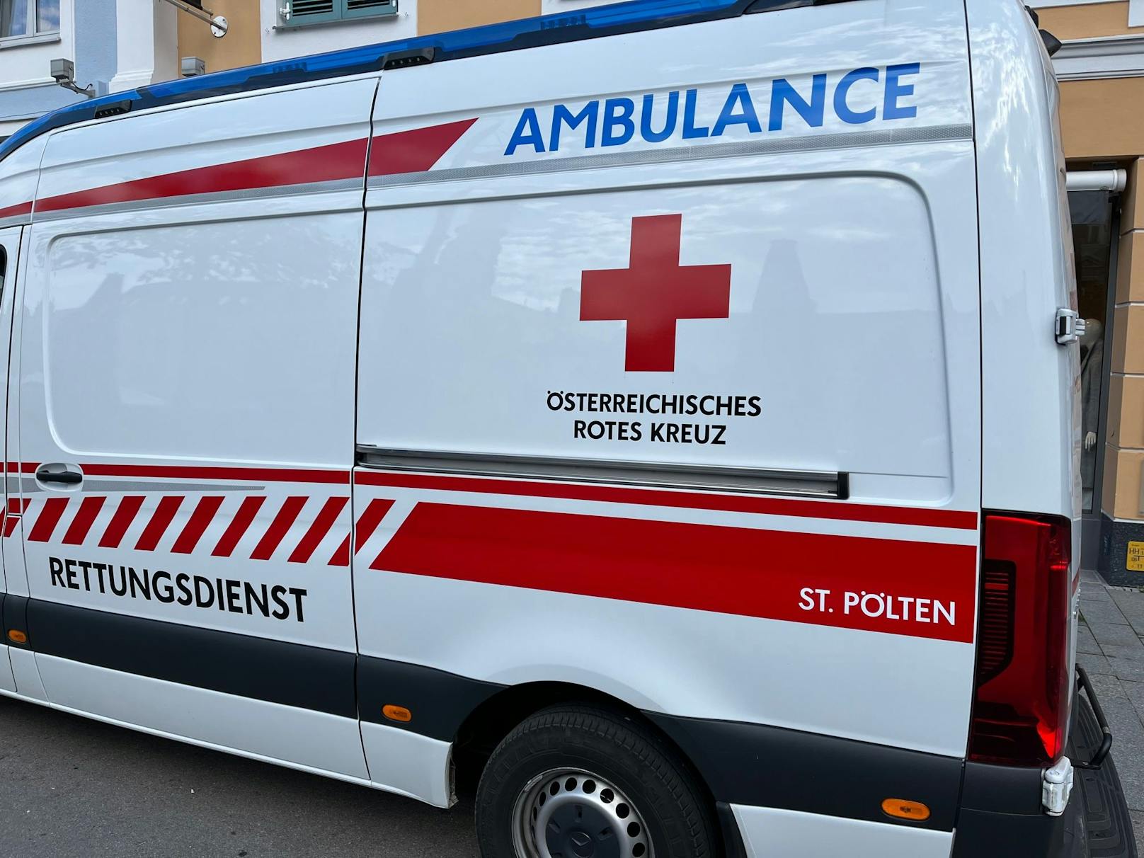 Rettungswagen des Roten Kreuzes