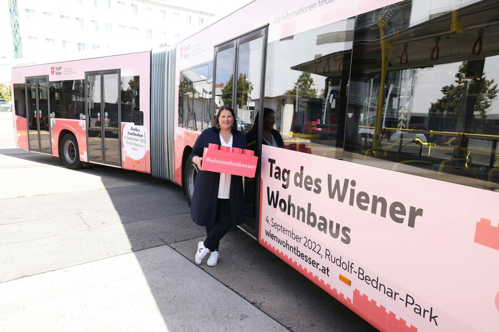 Stadträtin Kathrin Gaál lädt am 4. September zum Fest des Wiener Wohnbaus ein