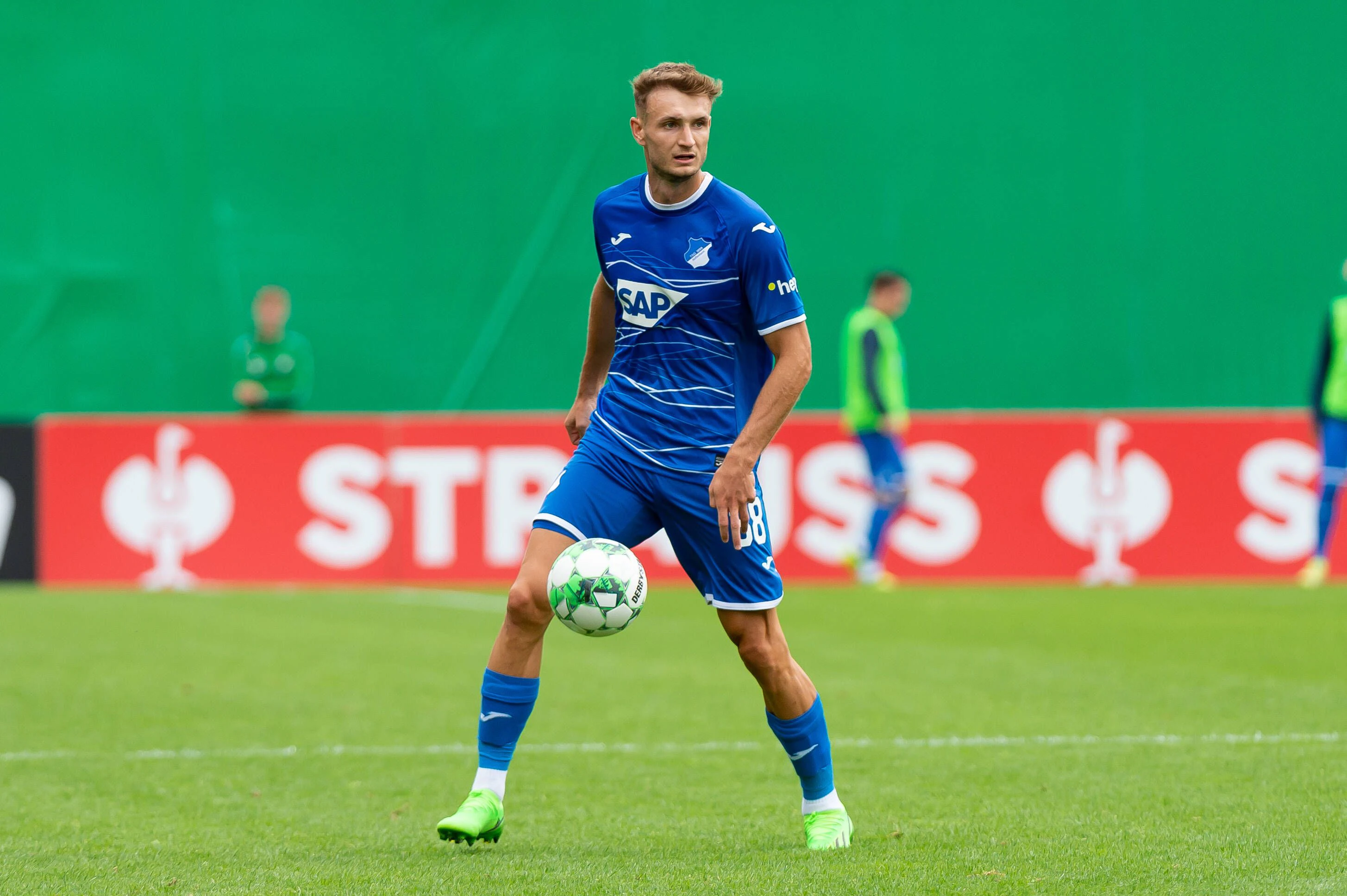 Stefan Posch wechselt zum FC Bologna.
