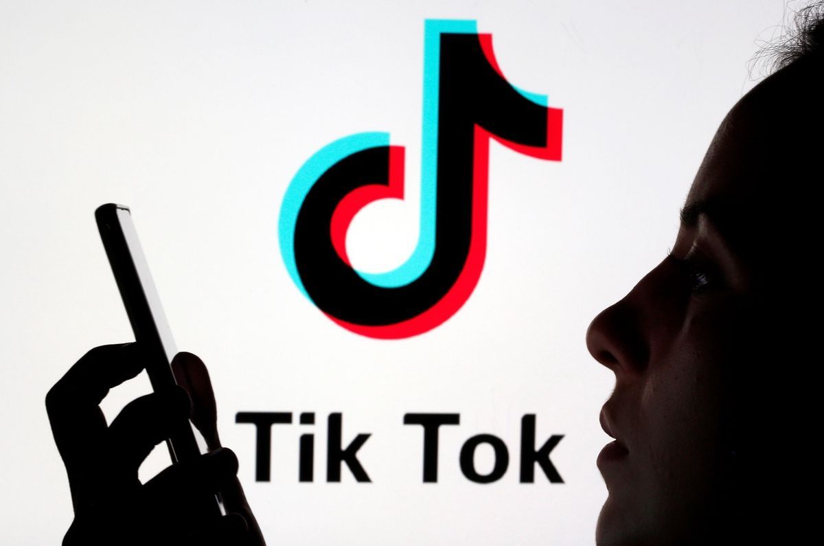 Laut Tiktok sind Inhalte dieser Art verboten und werden, wenn sie gesehen werden, von der Plattform gelöscht.